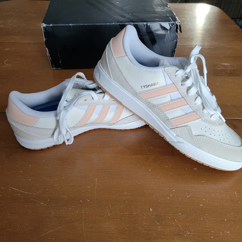Adidas Tyshawn II Wonder White & Powder Coral Mens 9 / Womens 10 NWT - Picture 11 of 14